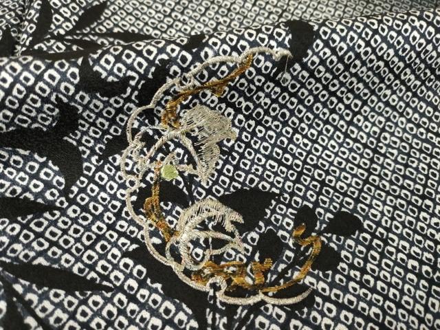 平和屋着物●訪問着　刺繍　鹿の子花唐草文　暈し染め　黒地　金銀糸　金彩　正絹　逸品　AABM4295ck