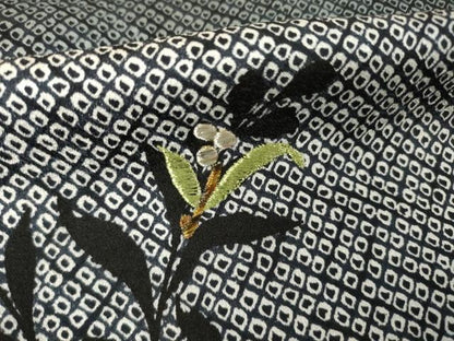 平和屋着物●訪問着　刺繍　鹿の子花唐草文　暈し染め　黒地　金銀糸　金彩　正絹　逸品　AABM4295ck