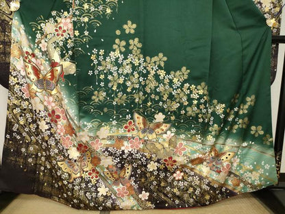 平和屋着物●豪華振袖　駒刺繍　花蝶文　暈し染め　金彩　正絹　逸品　AABM4310ck