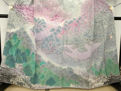 平和屋着物●十日町　名門　滝泰謹製　訪問着　刺繍　樹林霞文　おぼろ染　襲ね絞り　銀通し地　正絹　逸品　未使用　AABM4333ck