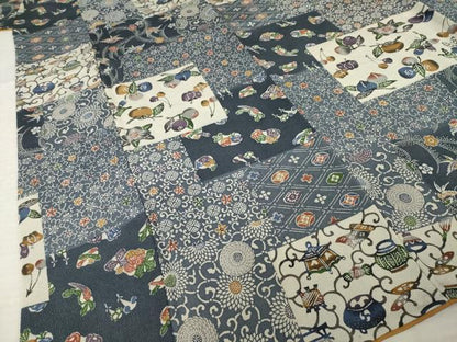 平和屋着物●剣持晃玄　小紋　江戸草木型絵染　色紙重ね花文　正絹　逸品　AABM4337ck