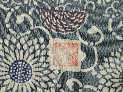 平和屋着物●剣持晃玄　小紋　江戸草木型絵染　色紙重ね花文　正絹　逸品　AABM4337ck