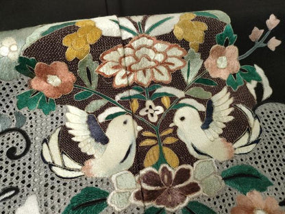 平和屋着物●中国三大刺繍　汕頭刺繍　スワトウ刺繍　総刺繍　黒留袖　向い鳥花文　金糸　ロング丈　正絹　逸品　AABM4351ck