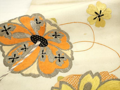 平和屋着物●アンティーク　大正ロマン　丸帯　総刺繍　舞花文　銀糸　正絹　逸品　AABM4605pf