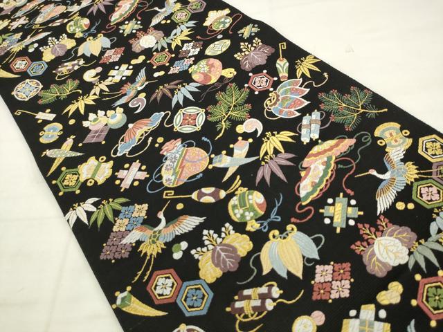 平和屋着物●西陣の老舗　1782年創業　山下織物　六通柄袋帯　唐織　招福宝尽くし　黒地　金糸　正絹　逸品　AABM4730pf