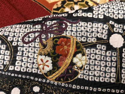 平和屋着物●豪華振袖　駒刺繍　御所車花文　金彩　京都きもの友禅扱い　正絹　逸品　AABM5042ph
