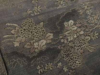 平和屋着物●本場大島紬　9マルキ　草花文　正絹　逸品　AABM5050ph