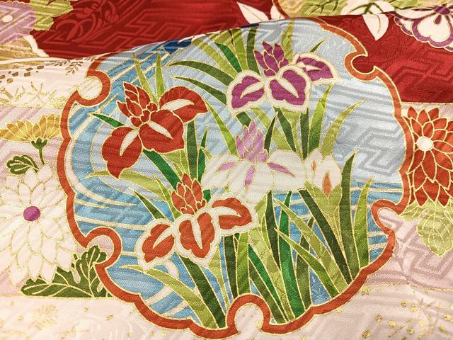 平和屋着物●豪華振袖　駒刺繍　雪輪草花文　金彩　ロング丈　正絹　逸品　AABM5057ph