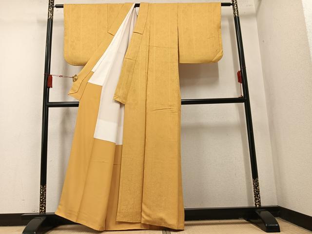 平和屋着物●上質な色無地　草花地紋　玉蜀黍色　正絹　逸品　AABM5182ph