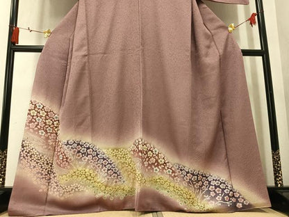 平和屋着物●豪華色留袖　おぼろ染　重ね絞り　草花文　暈し染め　金彩　金通し地　正絹　逸品　AABM5200ph
