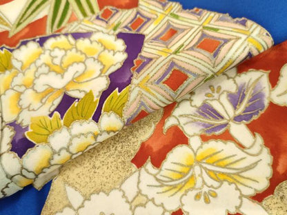 平和屋着物●豪華振袖　破れ地紙花文　金彩　正絹　逸品　AABM5441cs