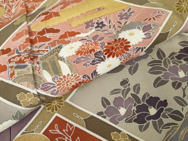 平和屋着物●豪華黒留袖　駒刺繍　格子草花文　金糸　金彩　浜ちりめん　仮絵羽　正絹　逸品　未使用　AABM5543cs