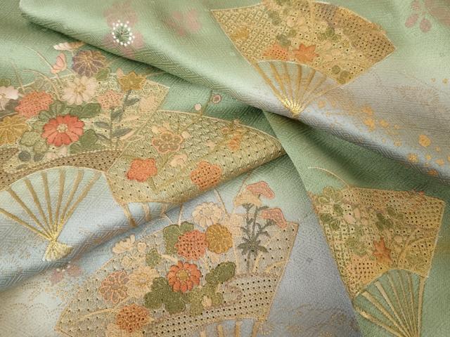 平和屋着物●中国三大刺繍　汕頭刺繍　スワトウ刺繍　訪問着　扇面花文　暈し染め　金彩　やまと誂製　正絹　逸品　AABM5595cs