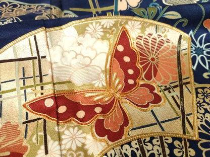 平和屋着物●世界的ファッションデザイナー　山本寛斎　kansaiブランド　振袖　駒刺繍　扇面花蝶文　金彩　正絹　逸品　AABM5720ck