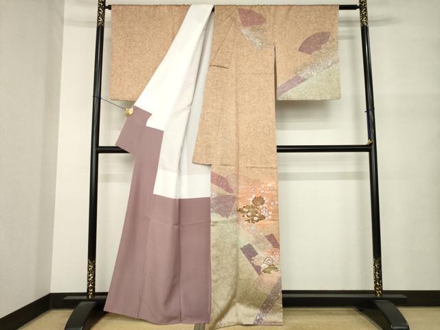 平和屋着物●中国三大刺繍　スワトウ刺繍　汕頭刺繍　訪問着　雲重ね花文　暈し染め　金銀彩　正絹　逸品　AABM5723ck