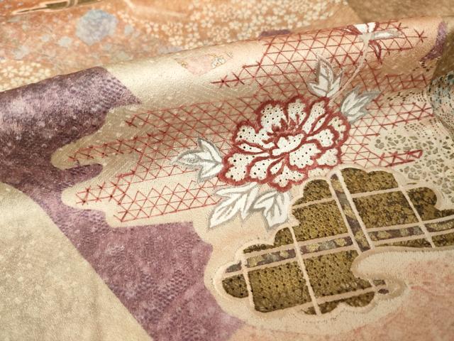 平和屋着物●中国三大刺繍　スワトウ刺繍　汕頭刺繍　訪問着　雲重ね花文　暈し染め　金銀彩　正絹　逸品　AABM5723ck