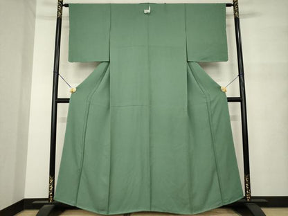 平和屋着物●上質な色無地　紗綾形地紋　柳煤竹色　正絹　逸品　未使用　AABM5733ck