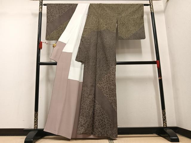 平和屋着物●訪問着　紬地　型染め　草花文　正絹　逸品　AABM6179ph