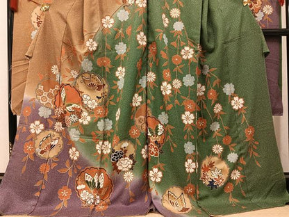 平和屋着物●豪華振袖　駒刺繍　雪輪花蝶文　暈し染め　金彩　丹後ちりめん　仮絵羽　逸品　未使用　AABM6205ph