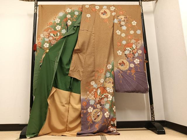 平和屋着物●豪華振袖　駒刺繍　雪輪花蝶文　暈し染め　金彩　丹後ちりめん　仮絵羽　逸品　未使用　AABM6205ph