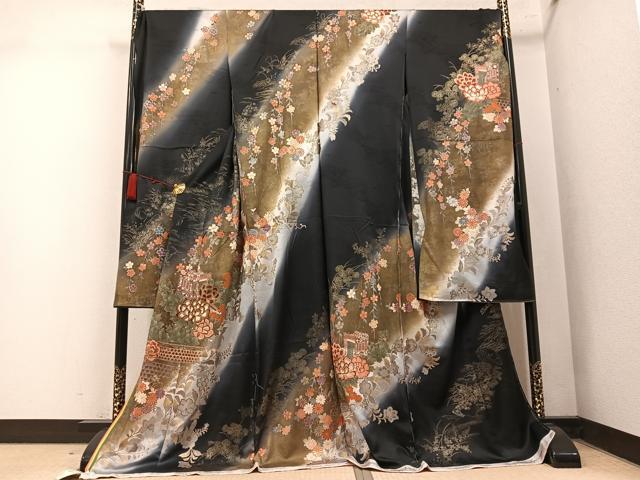 平和屋着物●フランソワーズ・モレシャン　振袖　御所車更紗花文　暈し染め　黒地　仮絵羽　逸品　未使用　AABM6211ph