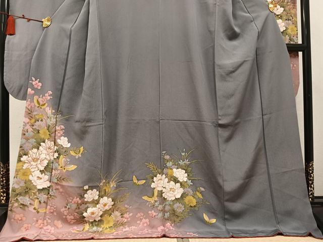 平和屋着物●豪華振袖　刺繍　花蝶文　暈し染め　金彩　ロング丈　正絹　逸品　AABM6294ph