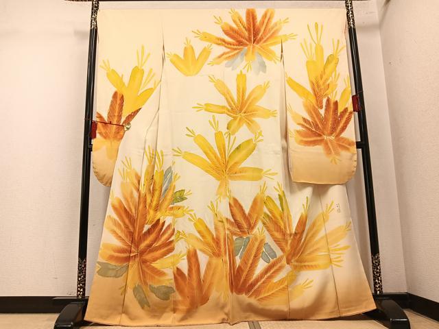 平和屋着物●本加賀友禅作家　釜谷一二　振袖　舞花文　金彩　正絹　逸品　AABM6310ph