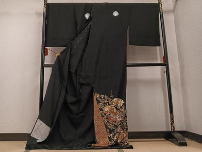 平和屋着物●豪華黒留袖　地紙草花文　山車　仮絵羽　正絹　逸品　未使用　AABM6316ph