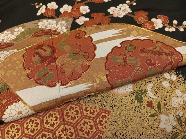 平和屋着物●豪華黒留袖　駒刺繍　地紙雪輪草花文　金彩　仮絵羽　正絹　逸品　未使用　AABM6320ph