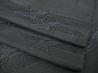 平和屋着物●本場大島紬　エ霞み飛鶴文　正絹　逸品　AABM7047ck