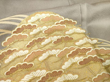 平和屋着物●豪華色留袖　刺繍　駒刺繍　遠山花文　梅　松　金彩　反端付き　正絹　逸品　未使用　AABM7088ck
