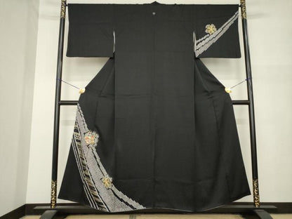 平和屋着物●訪問着　絞り　駒刺繍　舞花文　黒地　金彩　さが美扱い　正絹　逸品　AABM7118ck