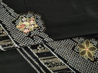 平和屋着物●訪問着　絞り　駒刺繍　舞花文　黒地　金彩　さが美扱い　正絹　逸品　AABM7118ck