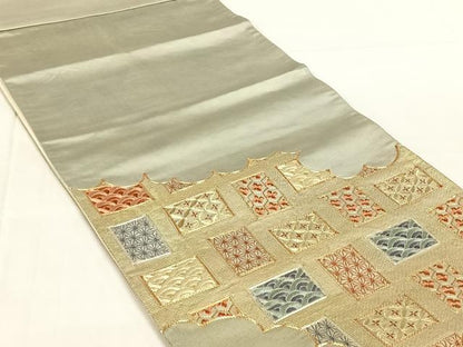 平和屋着物◎太鼓柄袋帯　駒刺繍　雲取り吉祥文　金糸　引箔　正絹　逸品　AABM7459dk