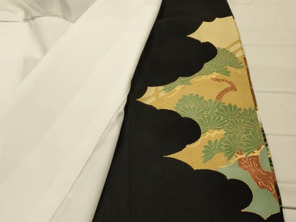 平和屋着物■豪華黒留袖　駒刺繍　渡橋飛鶴浜松文　金彩　正絹　逸品　AABM7492sx
