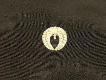 平和屋着物■豪華黒留袖　駒刺繍　雲取花車文　金彩　正絹　逸品　AABM7627sx