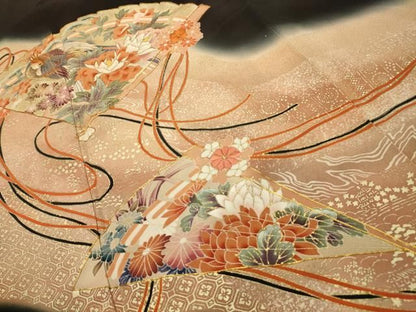 平和屋着物■豪華黒留袖　駒刺繍　檜扇花鳥文　暈し染め　金糸　金彩　正絹　逸品　AABM7698sx