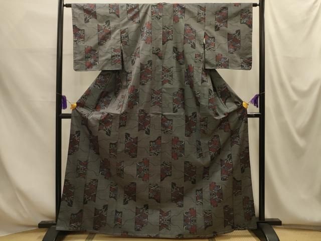 平和屋着物■本場大島紬　7マルキ　草花文　正絹　逸品　AABM7702sx