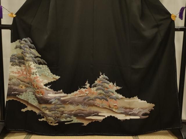 平和屋着物■豪華黒留袖　駒刺繍　流水鴛鴦風景文　金彩　正絹　逸品　AABM7704sx