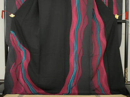 平和屋着物●豪華振袖　流水文　黒地　ロング丈　正絹　逸品　AABM8020cs