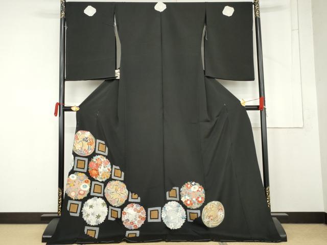 平和屋着物●豪華黒留袖　駒刺繍　花丸文　浜ちりめん　仮絵羽　正絹　逸品　未使用　AABM8045cs
