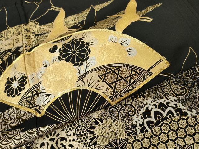 平和屋着物●豪華黒留袖　駒刺繍　扇面飛鶴文　金彩　正絹　逸品　AABM8093cs