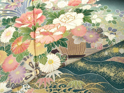 平和屋着物●豪華黒留袖　作家物　駒刺繍　花車文　暈し染め　金彩　正絹　逸品　AABM8095cs