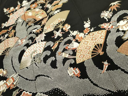 平和屋着物●豪華黒留袖　駒刺繍　扇面宝尽くし　金彩　正絹　逸品　AABM8096cs