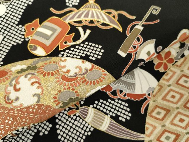 平和屋着物●豪華黒留袖　駒刺繍　扇面宝尽くし　金彩　正絹　逸品　AABM8096cs