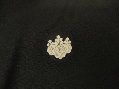 平和屋着物●豪華黒留袖　作家物　鳳凰扇花文　金彩　正絹　逸品　AABM8099cs