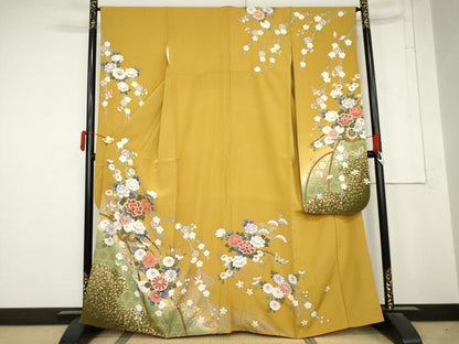 平和屋着物●豪華振袖　駒刺繍　花蝶文　暈し染め　金彩　正絹　逸品　AABM8140cs
