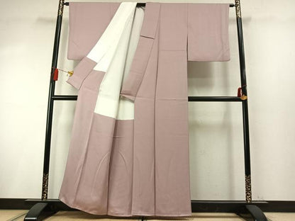 平和屋着物●上質な色無地　草花地紋　薄柿色　正絹　逸品　未使用　AABM8162fy
