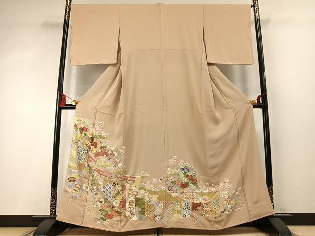 平和屋着物●豪華色留袖　駒刺繍　松竹梅　飛鶴花唐草文　金彩　正絹　逸品　未使用　AABM8201fy