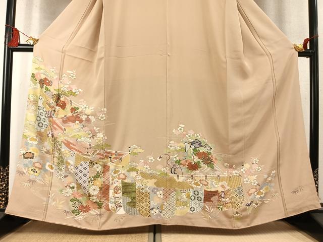平和屋着物●豪華色留袖　駒刺繍　松竹梅　飛鶴花唐草文　金彩　正絹　逸品　未使用　AABM8201fy